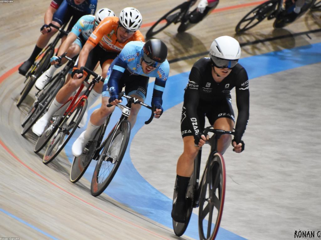 ការប្រកួតកីឡាមុជទឹក: គន្លឹះសំខាន់សម្រាប់អ្នកប្រកួត